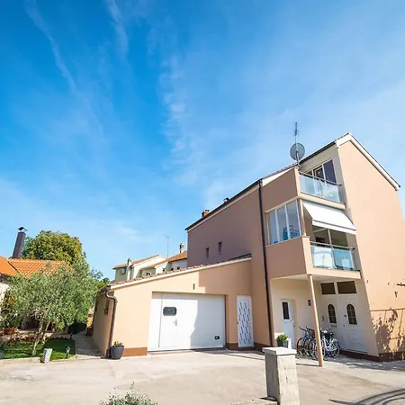 Apartment Sunny Garden Brodarica (Sibenik-Knin)