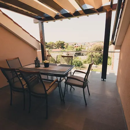 Apartment Sunny Garden *