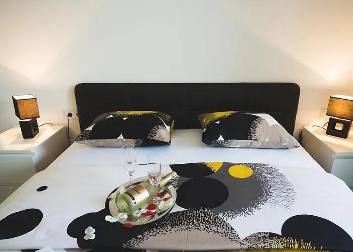 Apartman Sunny Garden *