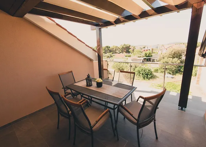 Sunny Garden * Brodarica (Sibenik-Knin)