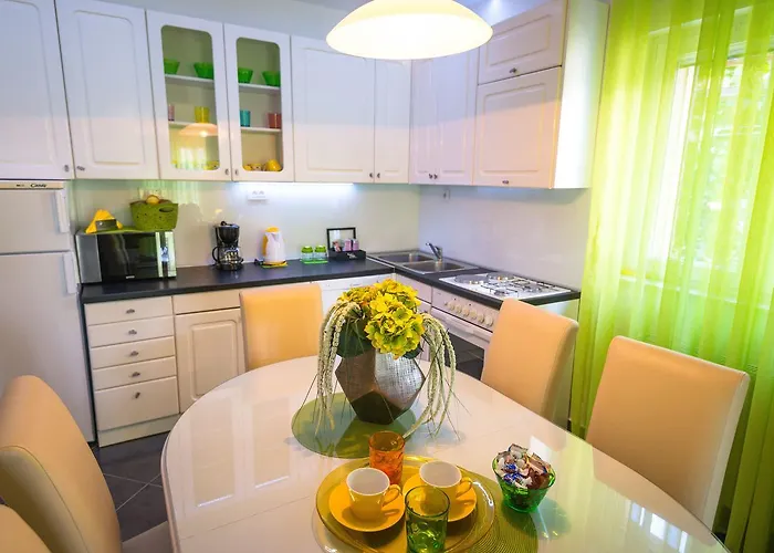 Apartman Sunny Garden